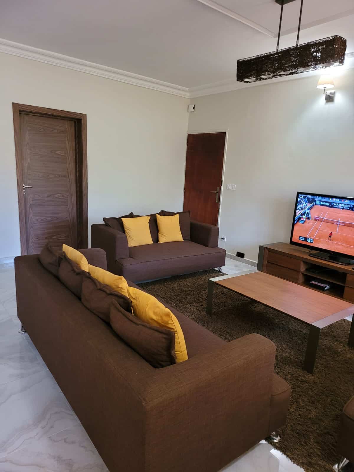 Apartment to rent - Yaoundé, Bastos, Pas loin de l'ambassade de Russie - 1 living room(s), 3 bedroom(s), 2 bathroom(s) - 850 000 FCFA / month