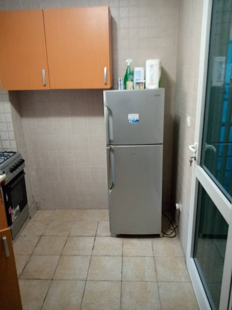 Appartement à louer - Douala, Bonanjo, centre - 1 salon(s), 3 chambre(s), 2 salle(s) de bains - 1 000 000 FCFA / mois