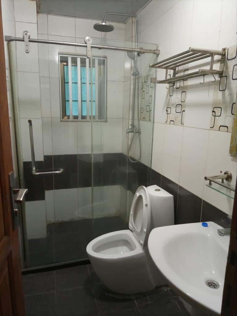 Appartement à louer - Douala, Centre Industriel, Terminus Saint Michel - 1 salon(s), 1 chambre(s), 1 salle(s) de bains - 150 000 FCFA / mois
