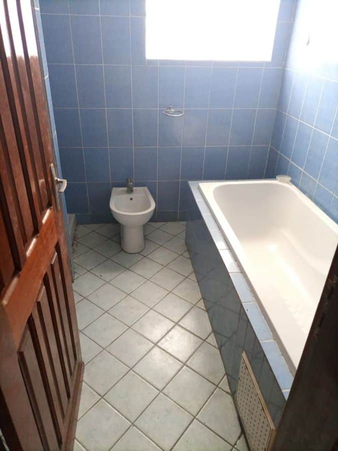 House (Villa) to rent - Douala, Bonamoussadi, Denver - 1 living room(s), 3 bedroom(s), 2 bathroom(s) - 450 000 FCFA / month