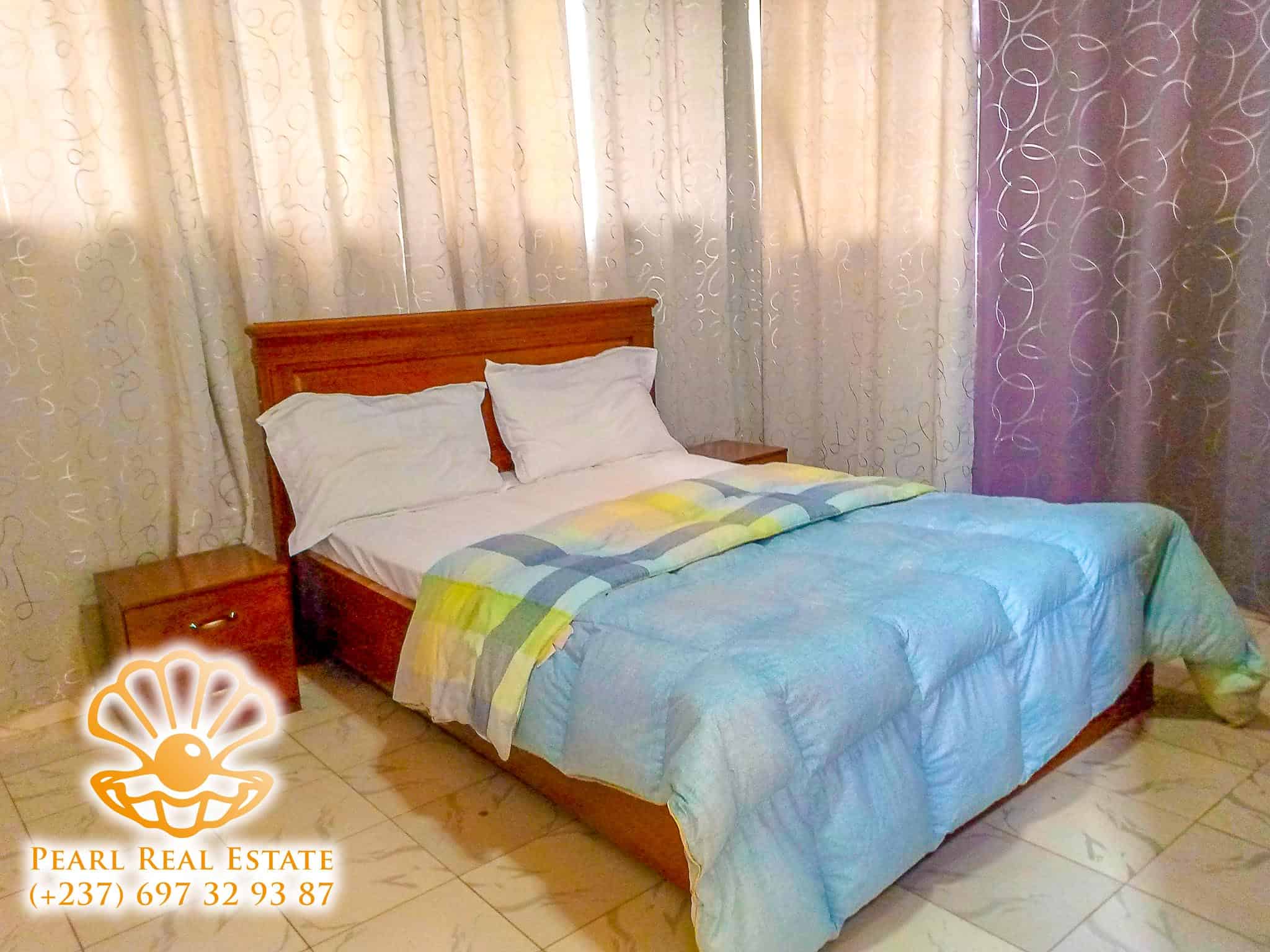 Apartment to rent - Yaoundé, Bastos, Golf - 1 living room(s), 1 bedroom(s), 1 bathroom(s) - 35 000 FCFA / month
