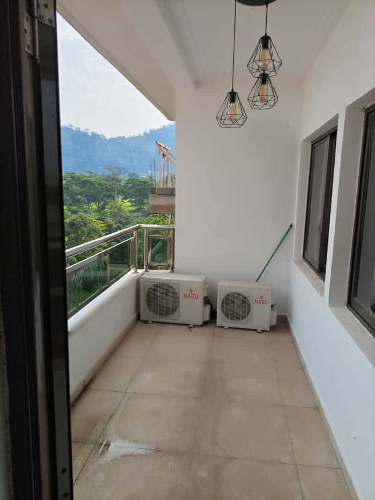 Apartment to rent - Yaoundé, Bastos, Golf - 1 living room(s), 2 bedroom(s), 3 bathroom(s) - 700 000 FCFA / month