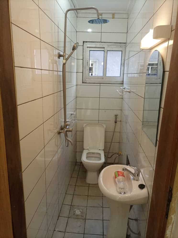 Apartment to rent - Douala, Bonapriso, Bonapriso - 1 living room(s), 1 bedroom(s), 1 bathroom(s) - 200 000 FCFA / month