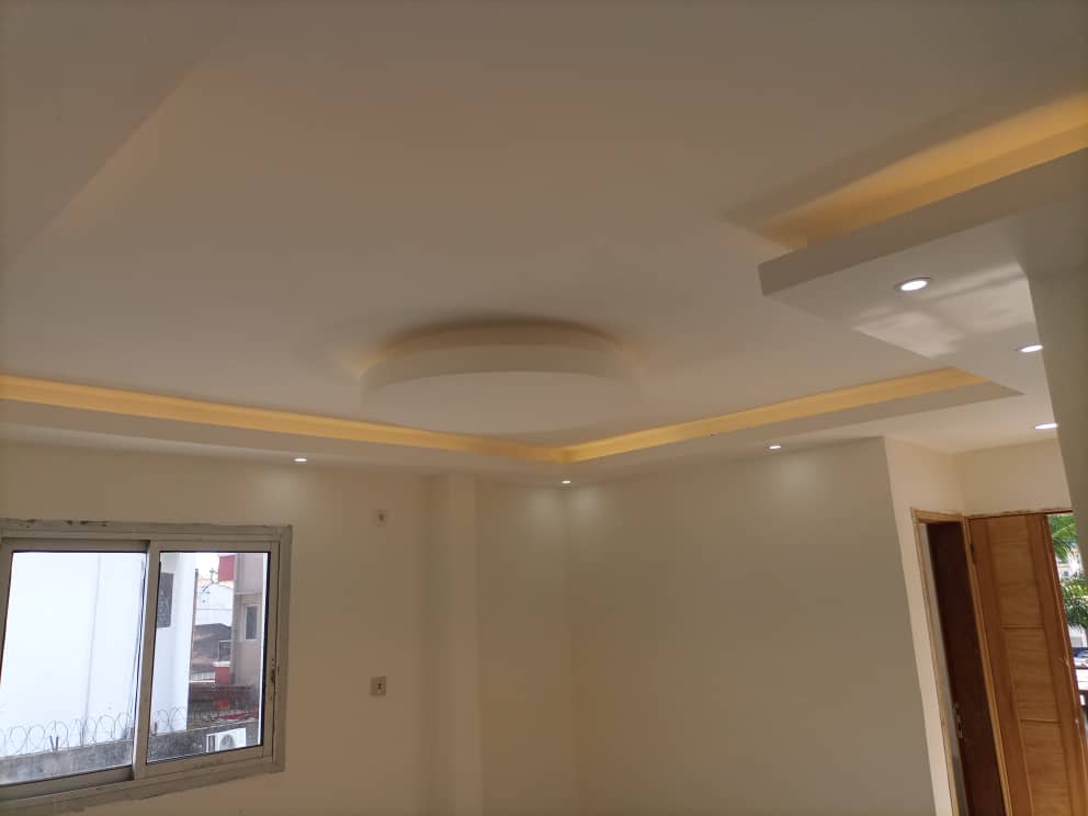 Apartment to rent - Douala, Bonapriso, Bonapriso - 1 living room(s), 1 bedroom(s), 1 bathroom(s) - 200 000 FCFA / month