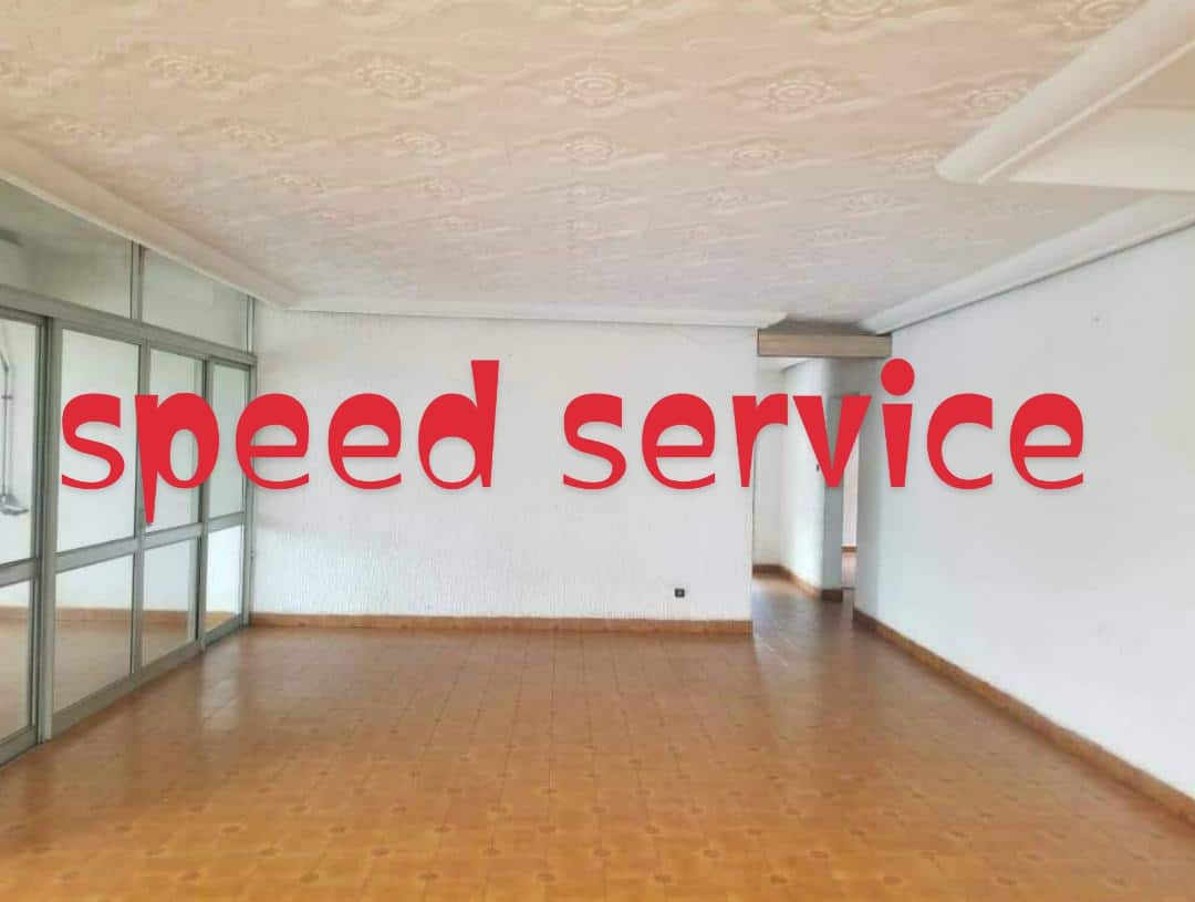 Office to rent at Yaoundé, Bastos, Bastos - 700 m2 - 1 600 000 FCFA