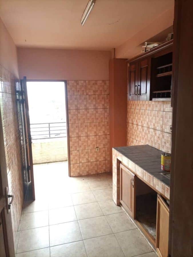 Apartment to rent - Douala, Makepe, Makepe - 1 living room(s), 3 bedroom(s), 2 bathroom(s) - 250 000 FCFA / month