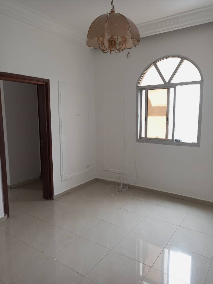 Apartment to rent - Yaoundé, Bastos, Golf - 1 living room(s), 1 bedroom(s), 1 bathroom(s) - 200 000 FCFA / month
