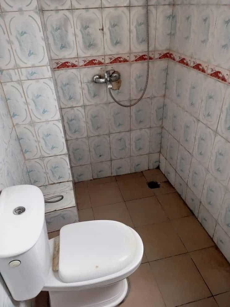 Apartment to rent - Yaoundé, Bastos, Golf - 1 living room(s), 1 bedroom(s), 1 bathroom(s) - 200 000 FCFA / month