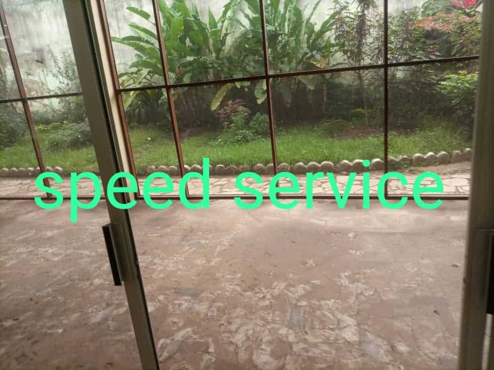 Maison (Villa) à louer - Yaoundé, Bastos, Bastos - 1 salon(s), 4 chambre(s), 3 salle(s) de bains - 2 500 000 FCFA / mois