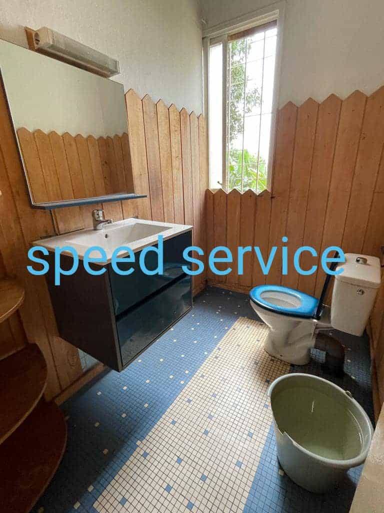 Maison (Villa) à louer - Yaoundé, Bastos, Bastos - 1 salon(s), 4 chambre(s), 3 salle(s) de bains - 2 500 000 FCFA / mois