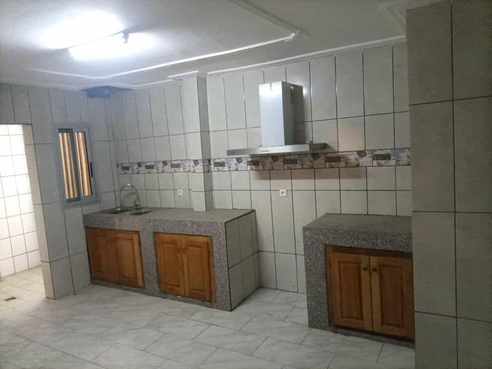 Apartment to rent - Douala, Bonamoussadi, Bonamoussadi - 1 living room(s), 2 bedroom(s), 1 bathroom(s) - 350 000 FCFA / month