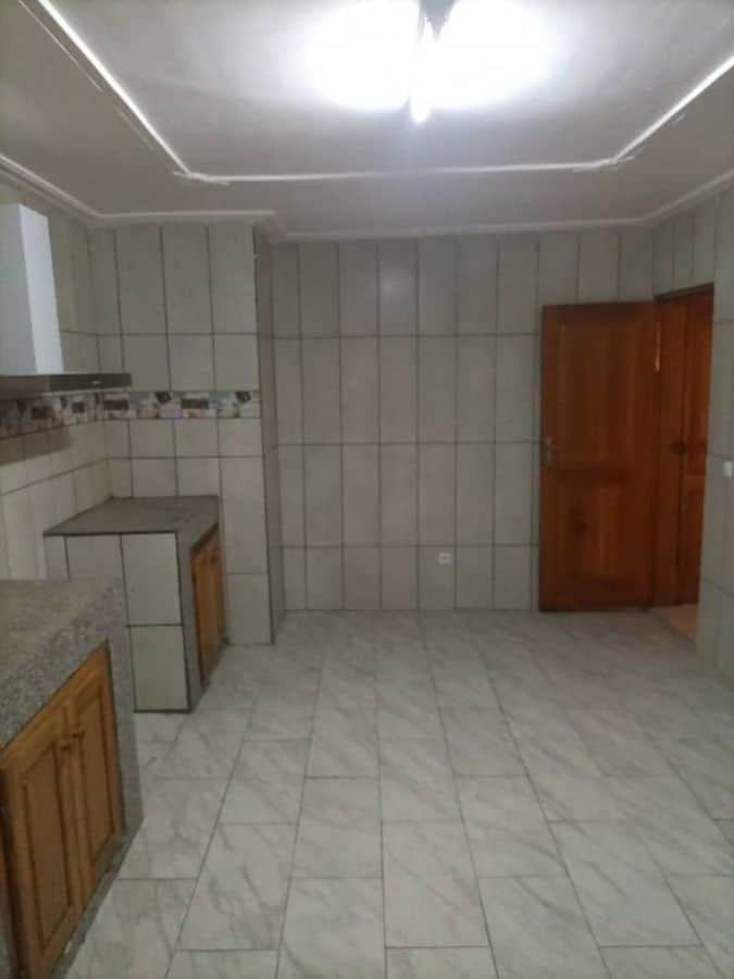 Apartment to rent - Douala, Bonamoussadi, Bonamoussadi - 1 living room(s), 2 bedroom(s), 1 bathroom(s) - 350 000 FCFA / month