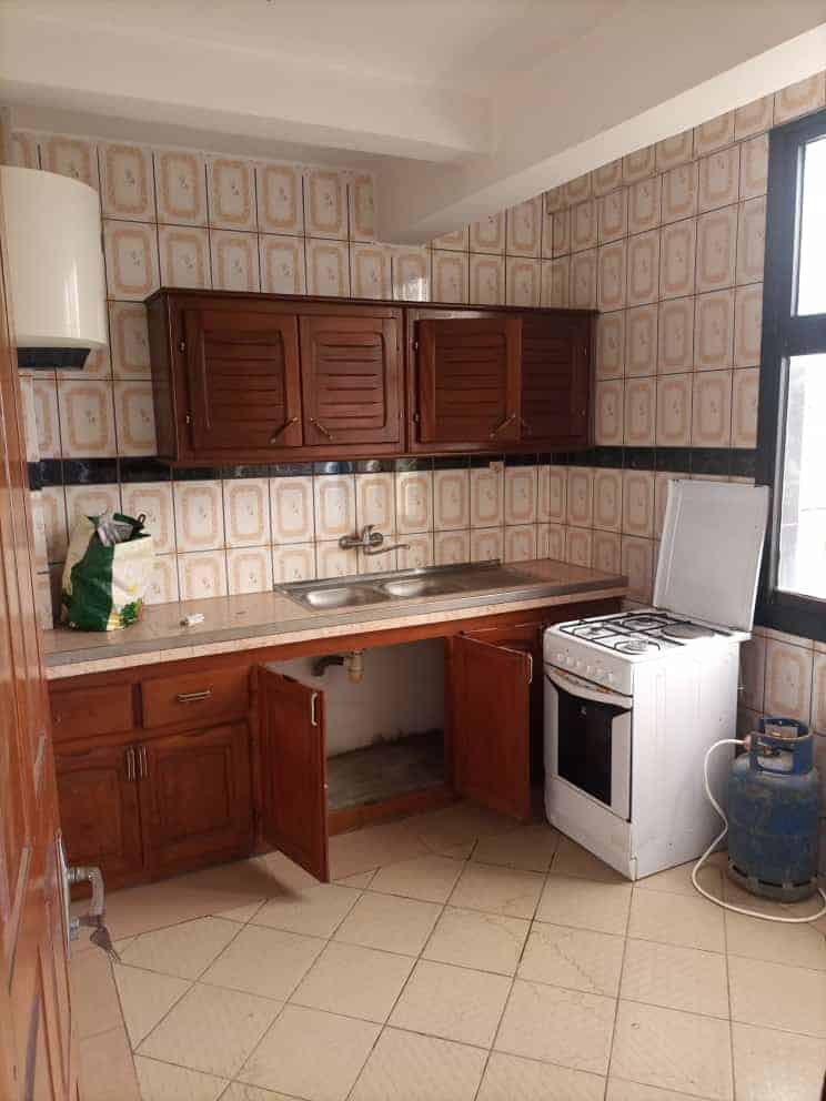 Apartment to rent - Douala, Bali, BALI - 1 living room(s), 1 bedroom(s), 1 bathroom(s) - 300 000 FCFA / month