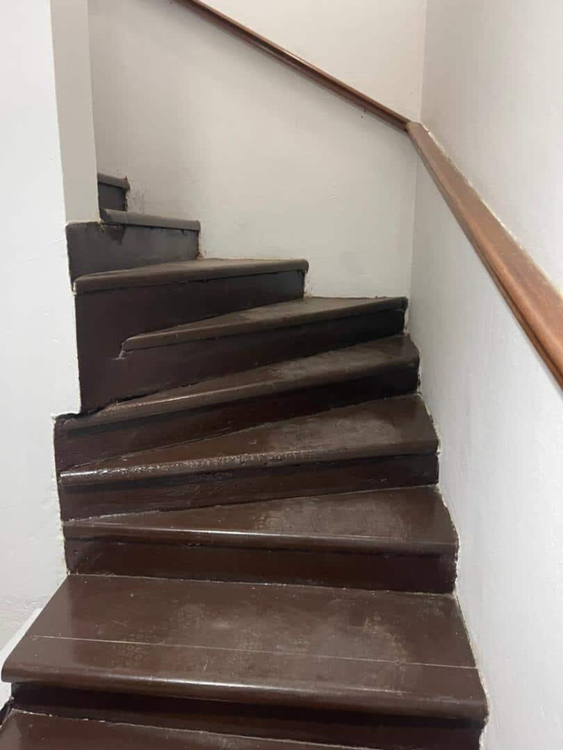 Maison (Villa) à louer - Yaoundé, Bastos, Bastos centre - 1 salon(s), 3 chambre(s), 2 salle(s) de bains - 750 000 FCFA / mois
