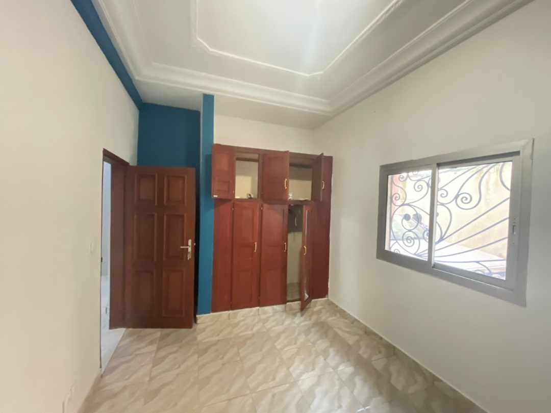Apartment to rent - Yaoundé, Odza, Odza - 1 living room(s), 3 bedroom(s), 3 bathroom(s) - 250 000 FCFA / month