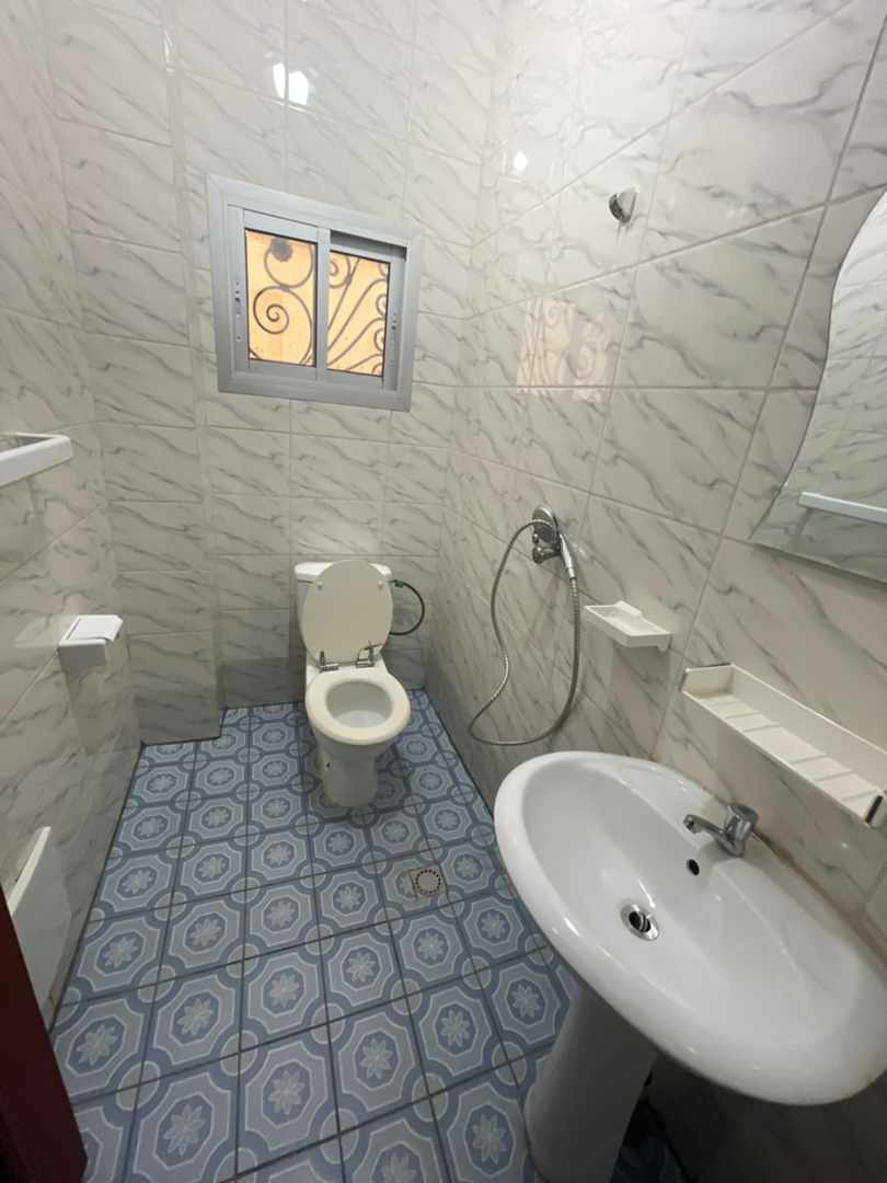 Apartment to rent - Yaoundé, Odza, Odza - 1 living room(s), 3 bedroom(s), 3 bathroom(s) - 250 000 FCFA / month