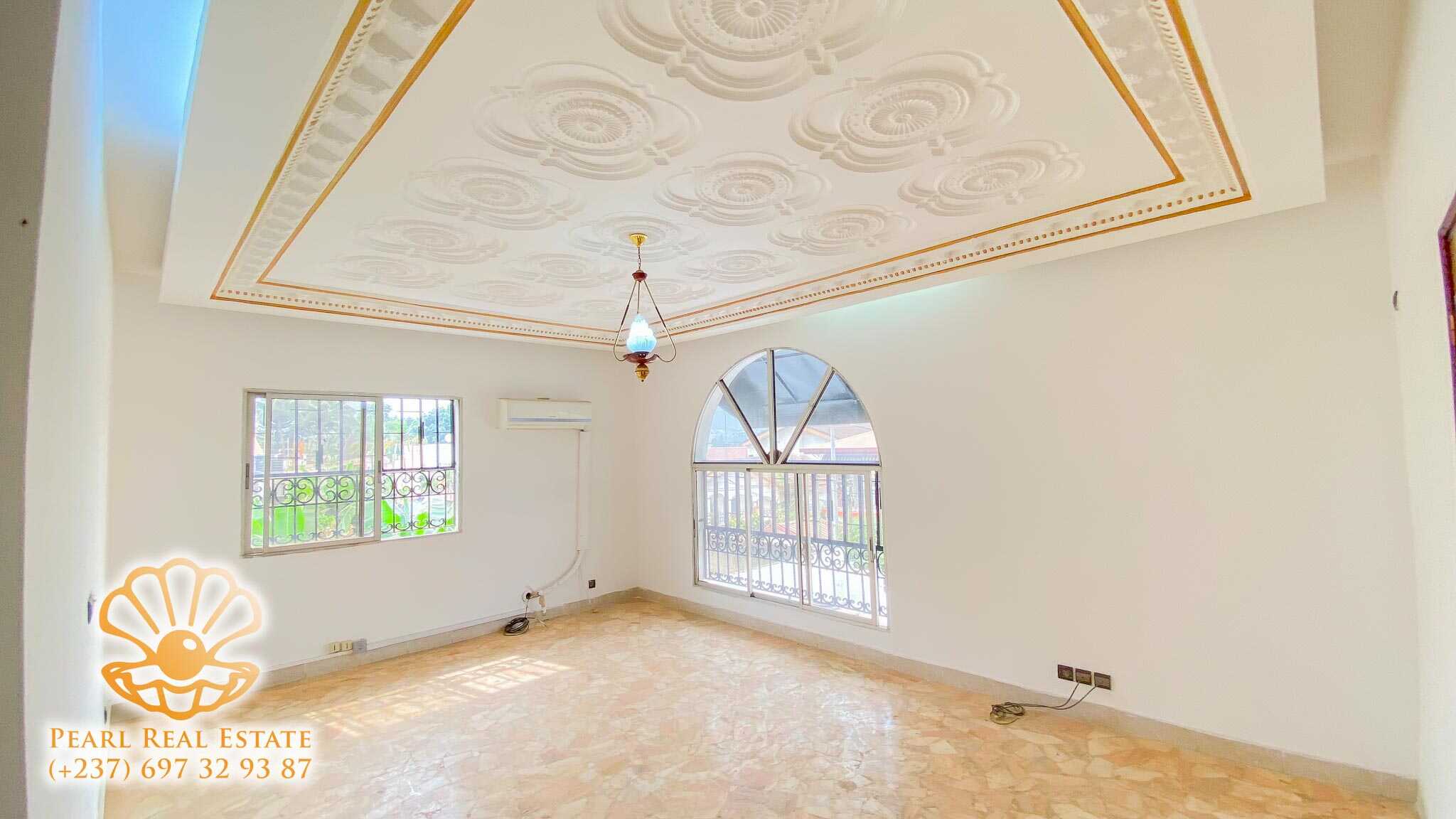 House (Villa) to rent - Yaoundé, Bastos, Ambassade de Chine - 1 living room(s), 4 bedroom(s), 3 bathroom(s) - 2 000 000 FCFA / month