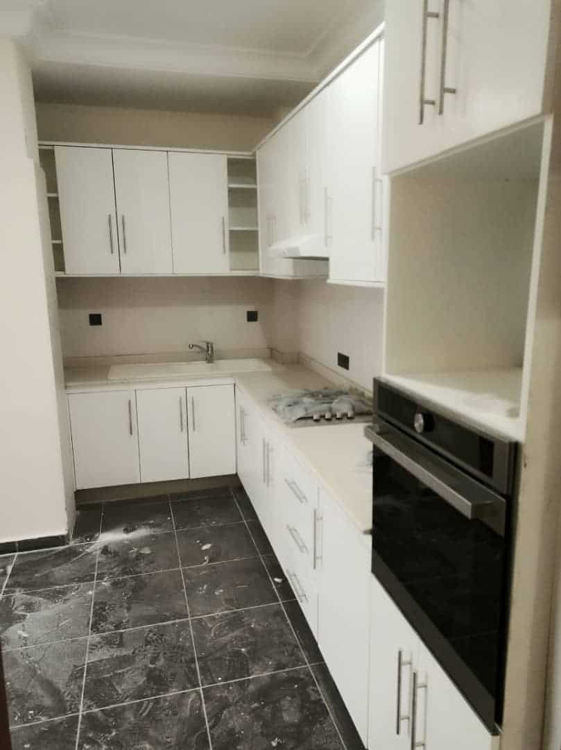Appartement à louer - Douala, Deido, Deido - 1 salon(s), 2 chambre(s), 1 salle(s) de bains - 450 000 FCFA / mois
