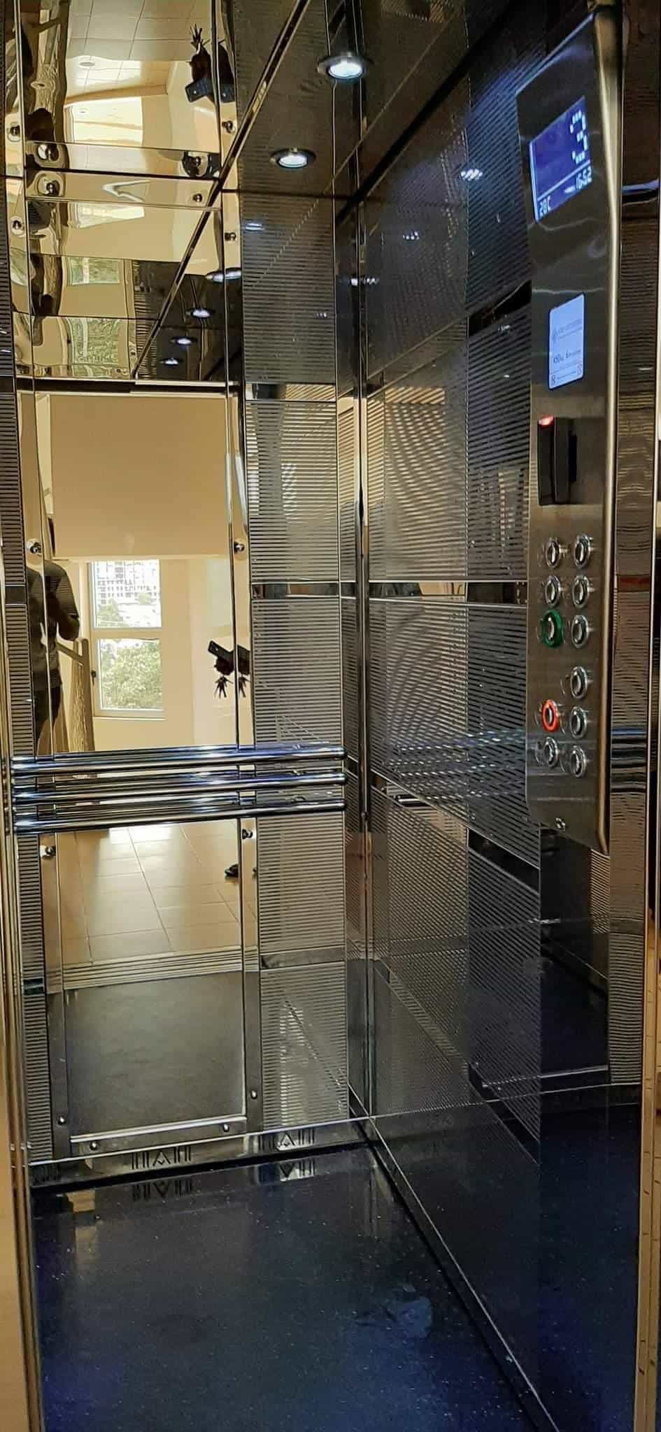 Appartement à louer - Yaoundé, Bastos, golf - 1 salon(s), 3 chambre(s), 3 salle(s) de bains - 700 000 FCFA / mois