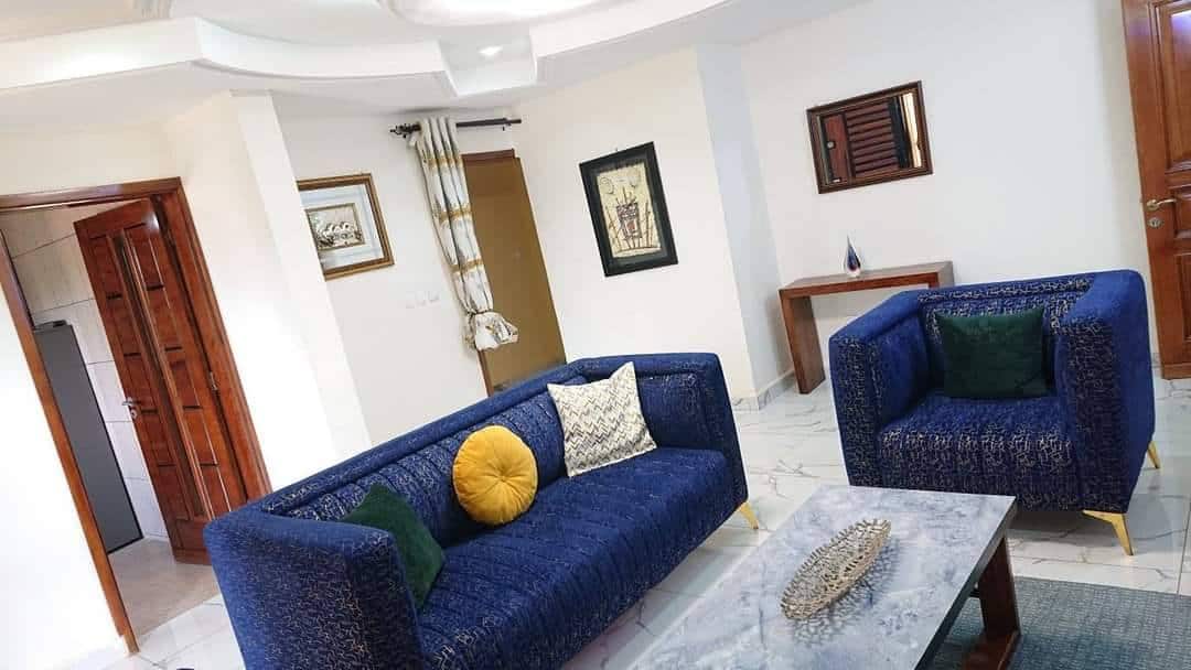 Apartment to rent - Yaoundé, Nsimeyong, nsimeyong - 1 living room(s), 2 bedroom(s), 3 bathroom(s) - 200 000 FCFA / month