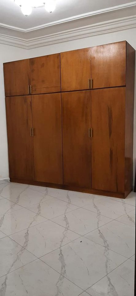 Appartement à louer - Yaoundé, Elig-essono, elig essono - 1 salon(s), 3 chambre(s), 3 salle(s) de bains - 375 000 FCFA / mois