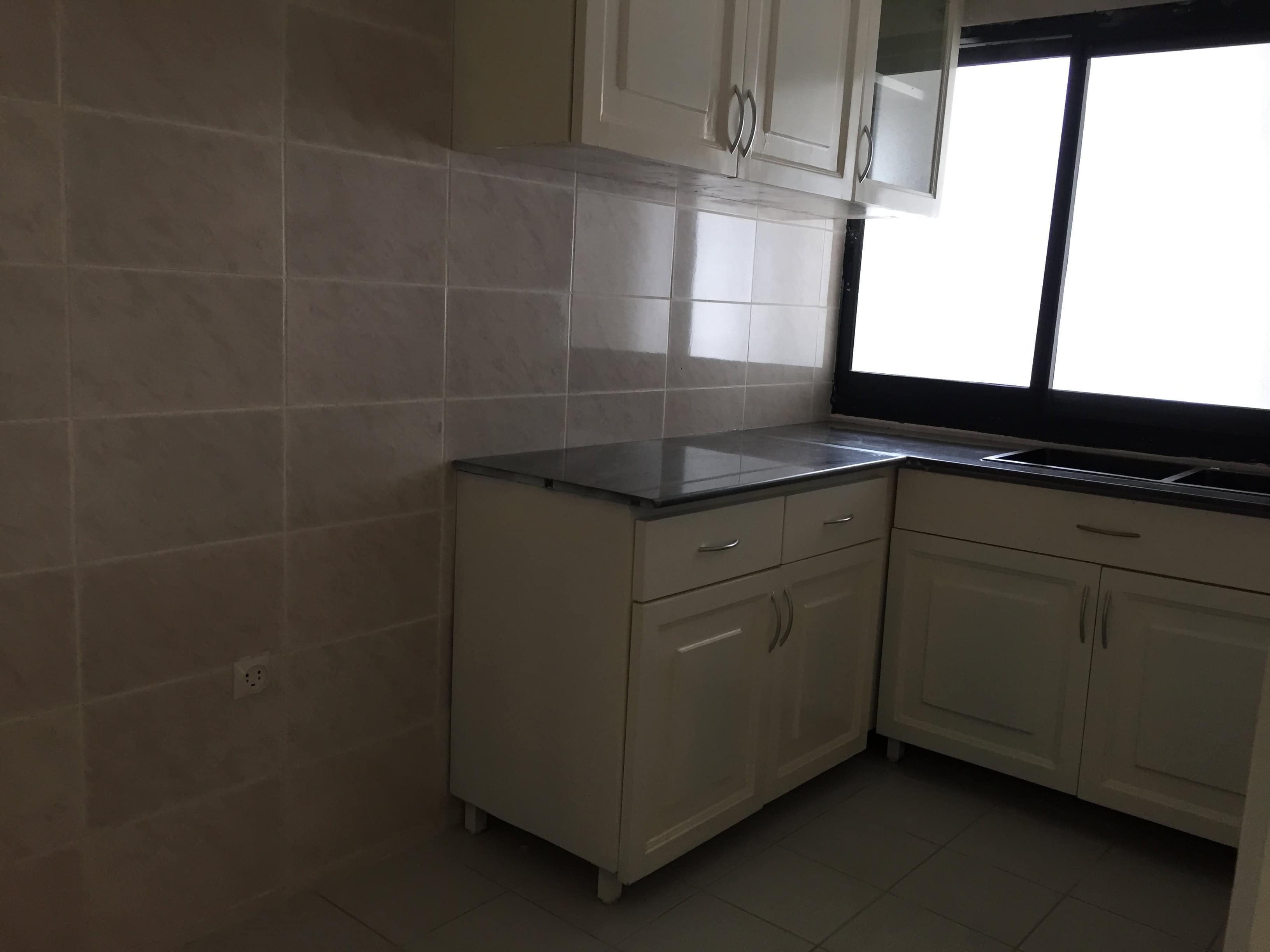 Apartment to rent - Yaoundé, Bastos, Bastos GOLF - 1 living room(s), 1 bedroom(s), 2 bathroom(s) - 500 000 FCFA / month