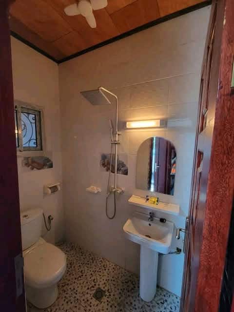 Apartment to rent - Yaoundé, Odza, Plaque L&B - 1 living room(s), 2 bedroom(s), 2 bathroom(s) - 100 000 FCFA / month