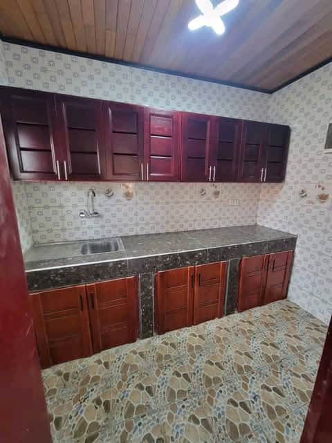 Apartment to rent - Yaoundé, Odza, Plaque L&B - 1 living room(s), 2 bedroom(s), 2 bathroom(s) - 100 000 FCFA / month