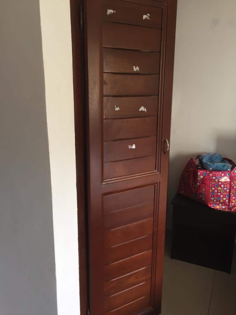 Appartement à louer - Yaoundé, Bastos, Bastos centre - 1 salon(s), 3 chambre(s), 3 salle(s) de bains - 600 000 FCFA / mois
