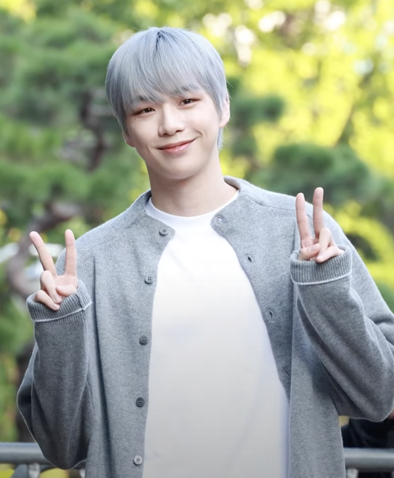 K-POP 스타 강다니엘, 팬들과 함께 지속적인 자선활동으로 사회에 기여