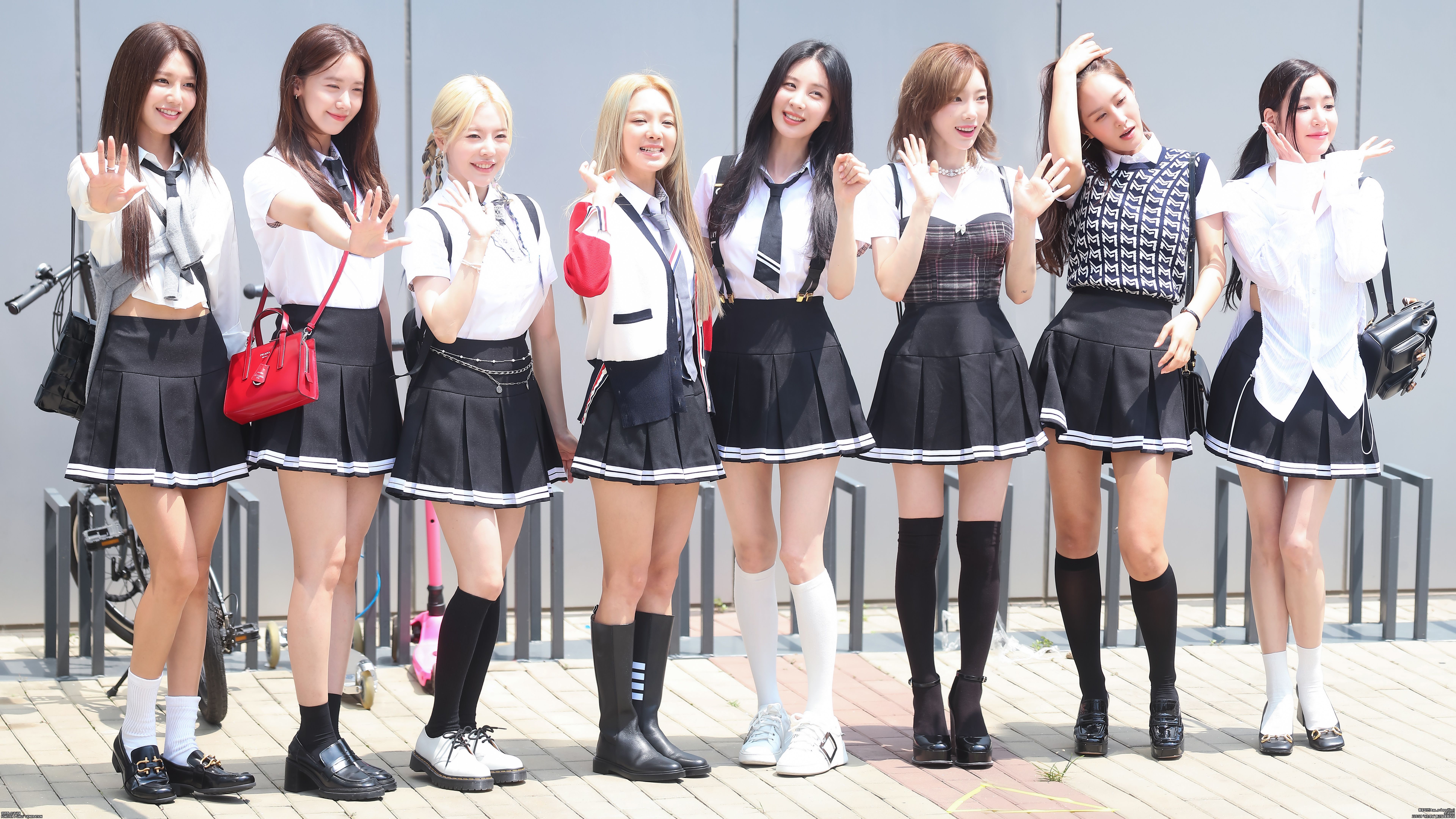카카오게임즈-SM, 아이돌 활용 모바일게임 'SM 게임스테이션' 개발...하반기 글로벌 출시