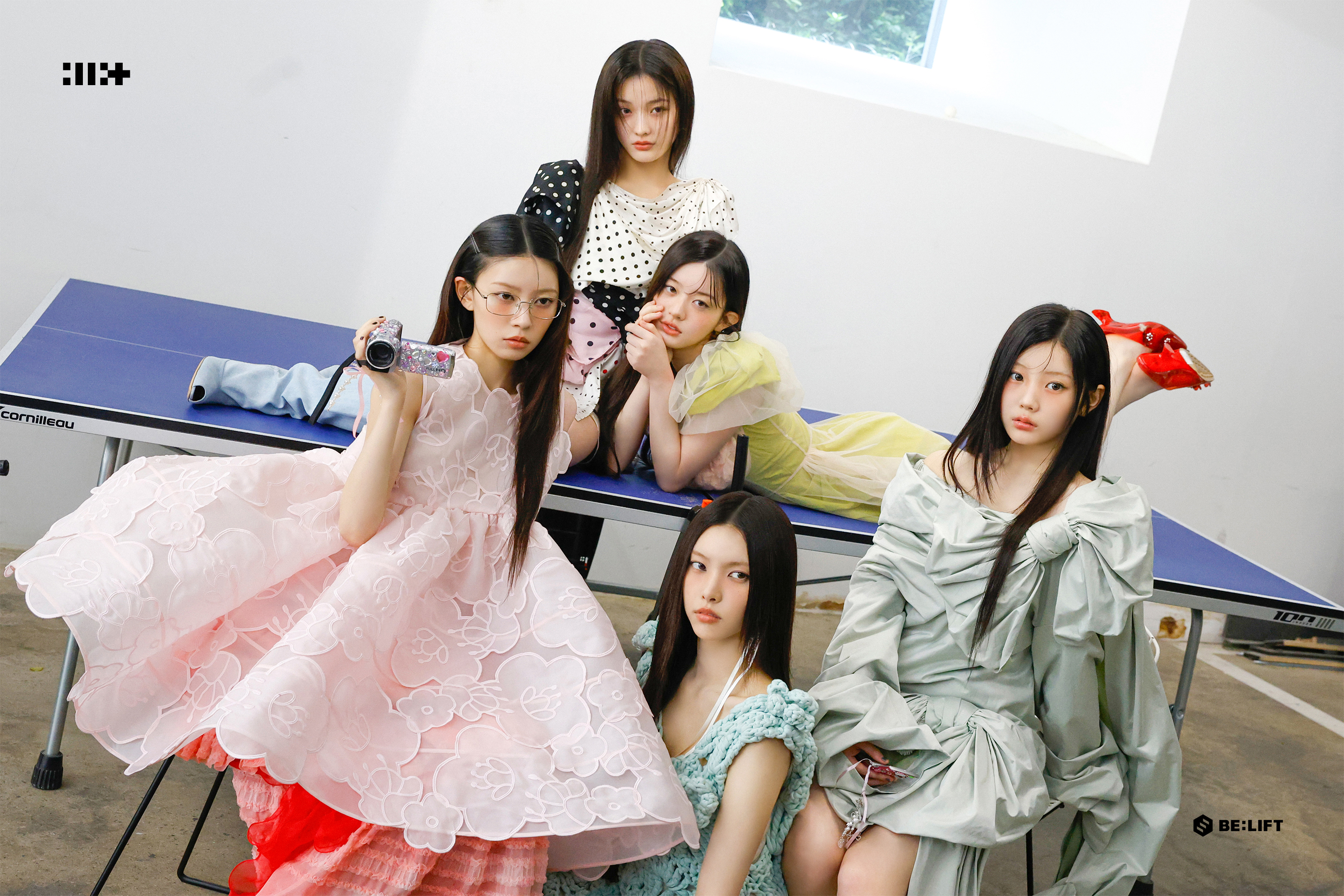 신인 K-POP 걸그룹 ILLIT, 스웨덴 패션 브랜드 Acne Studios SS24 캠페인 모델 확정
