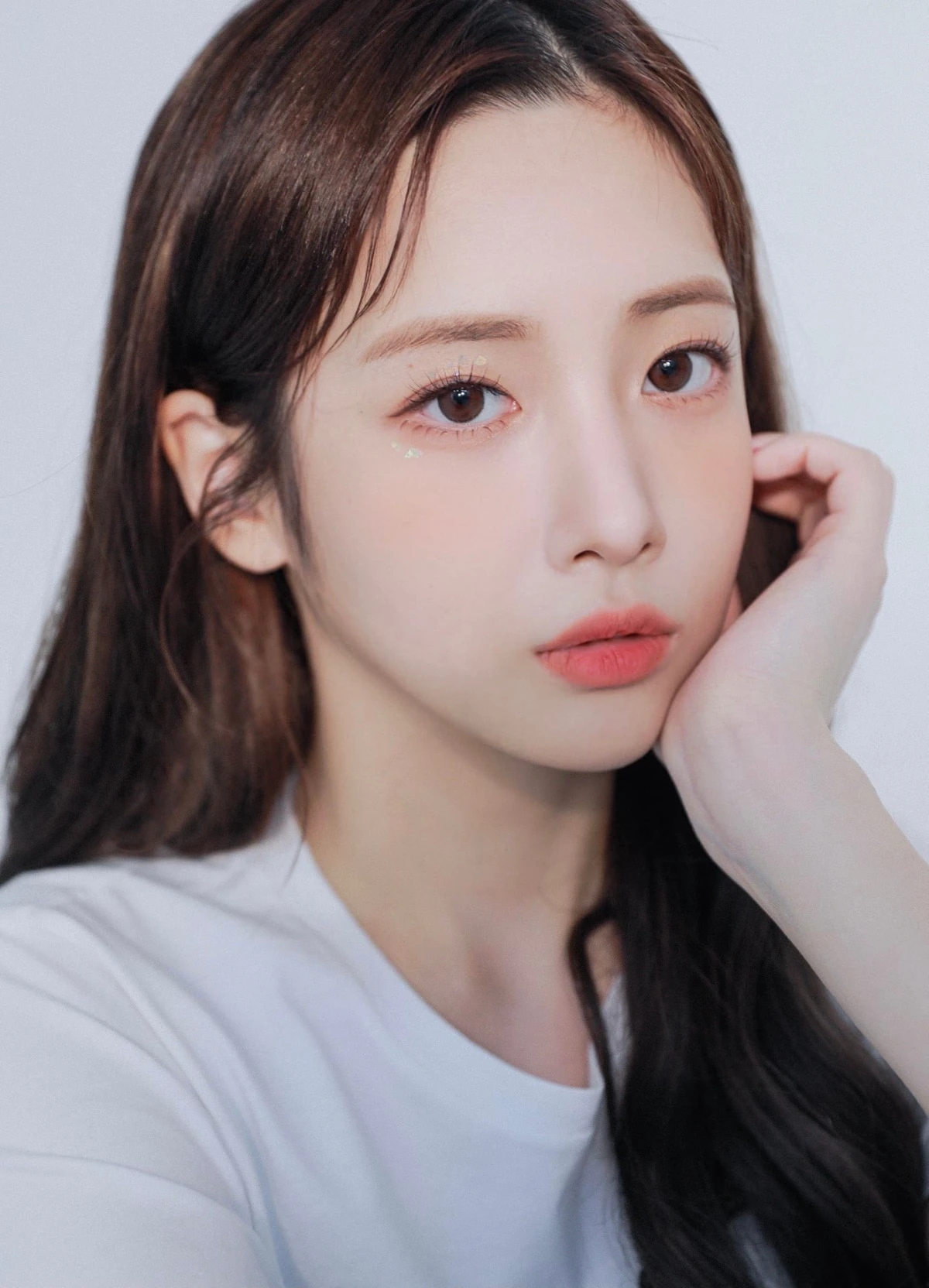 K-팝 아이돌 연쇄 커밍아웃...라라, 지애, 배인 "성정체성은 부끄럽지 않아"