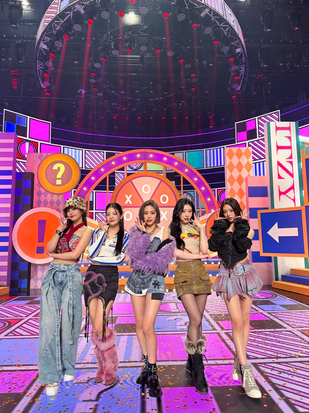 글로벌 열풍 속 K-POP 국내 시장 구조적 약화…앨범 판매 10년 만에 감소