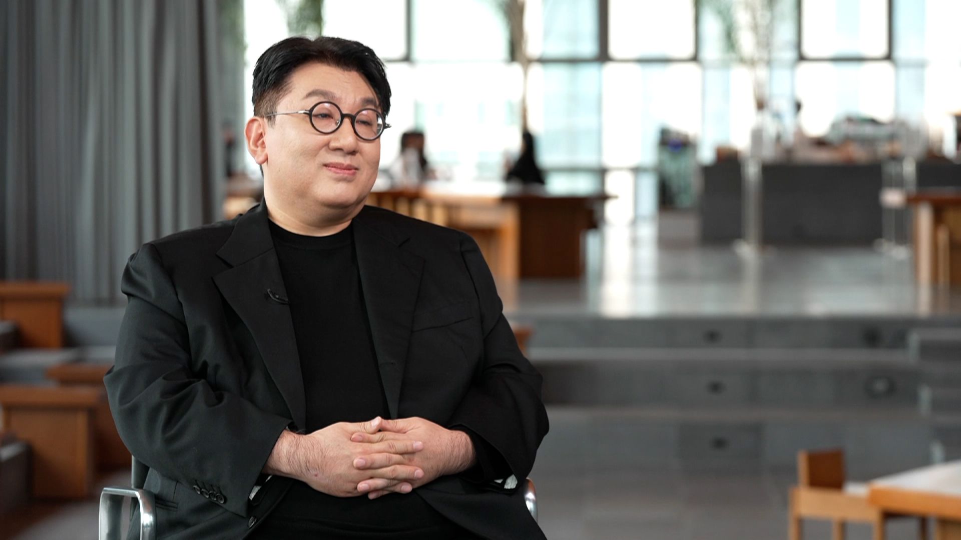 하이브, 2025년 매출 최고 기록했으나 영업이익 73% 급락...콘서트 사업이 주요 성장동력