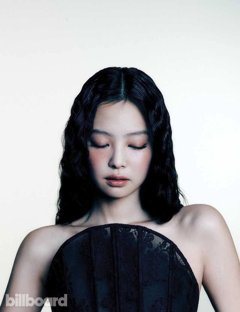 투모로우엑스투게더, 내년 1월부터 장기 휴무 돌입...제니 'like JENNIE' K-브랜드지수 1위