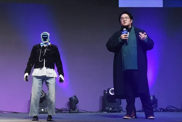 AI, K-팝 산업의 필수 기술로 부상…음악 제작부터 아바타까지