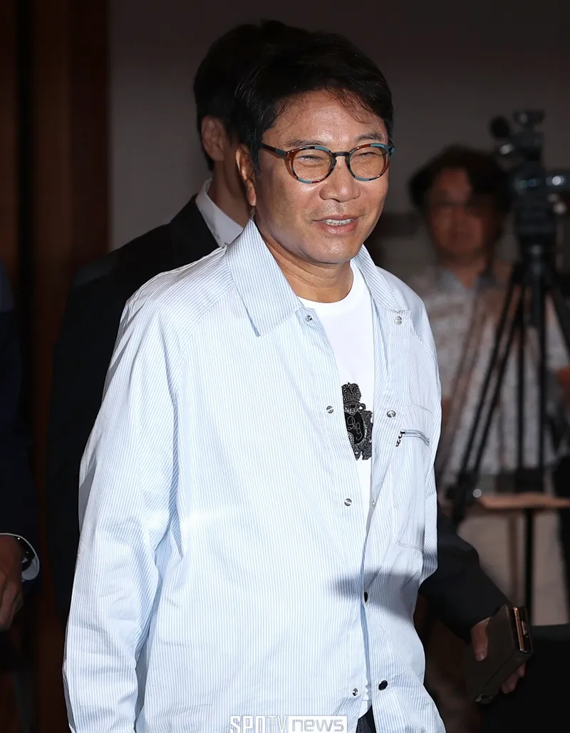 이수만, AI와 K-POP 융합 강조 "전세계 팬과 소통의 기회"