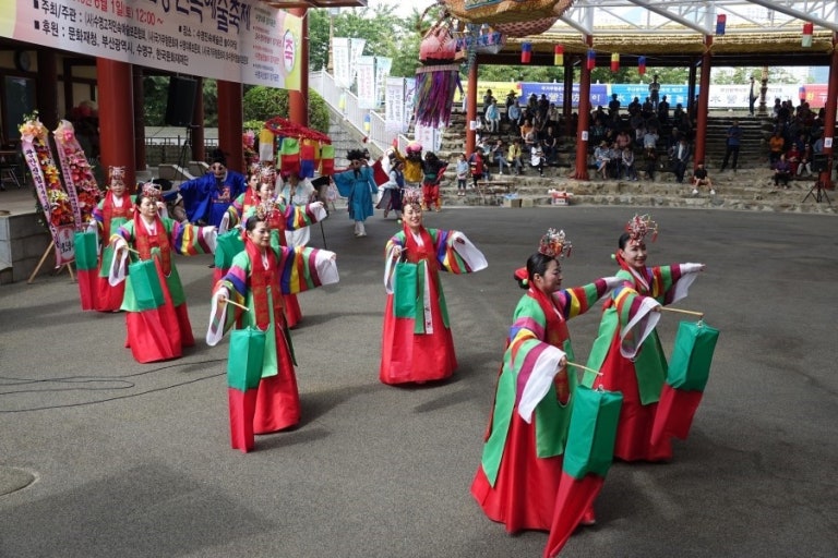 Suyeong Traditional Folk Art Festival