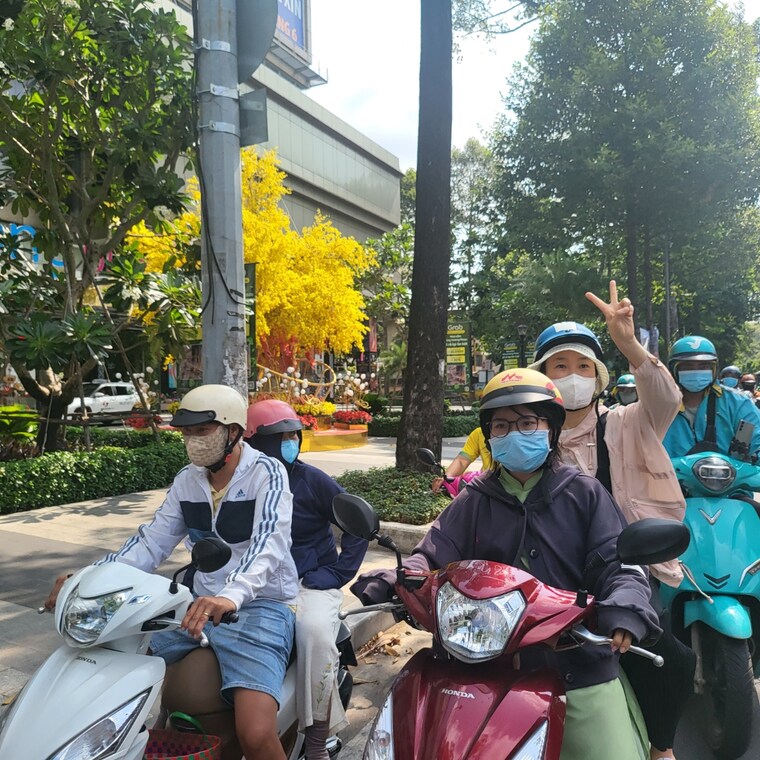 胡志明市滑板车旅游