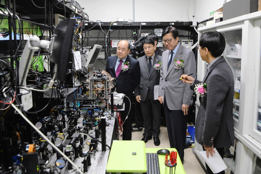 4月举行的釜山市-釜山大学量子科学技术产业培育及量子集群形成协议签署仪式