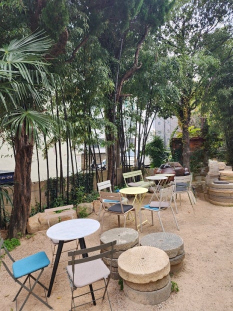 모모스커피의 ‘모두의 정원’