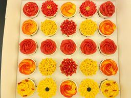25 Mini cupcakes 
