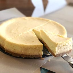 7" Classic-Baked Cheesecake