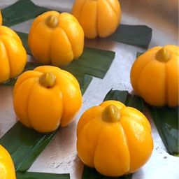 Little Pumpkin Angku Kuih 5 pieces, No sugar added Sweet Potato Skin,Mung Bean Paste 豆蓉馅小金瓜