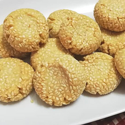 White Sesame Chewy Cookies