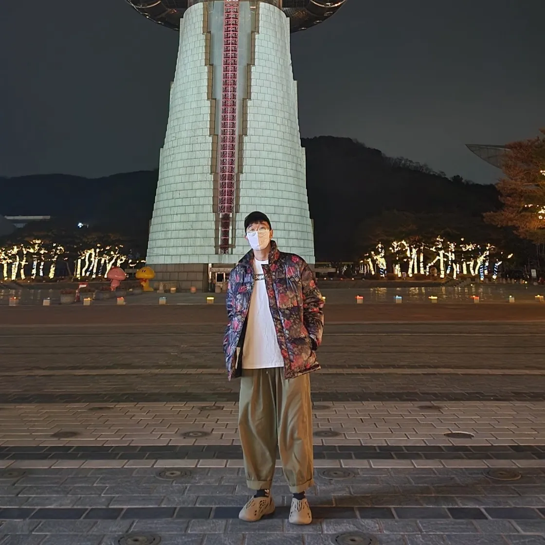 슈프림 베를린 박스로고 티셔츠 화이트 - 21FW thumbnail 4