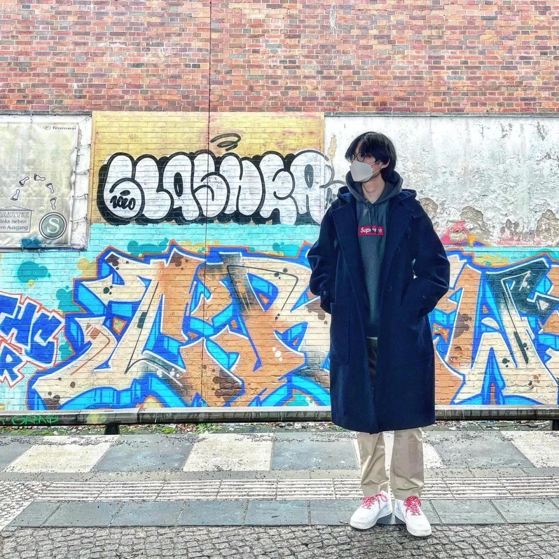 슈프림 베를린 박스로고 티셔츠 화이트 - 21FW thumbnail 8