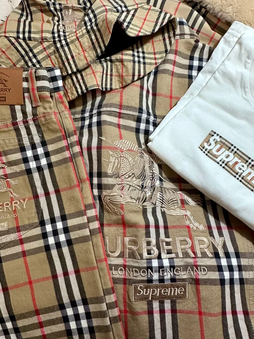 슈프림 x 버버리 박스로고 티셔츠 화이트 - 22SS thumbnail 3