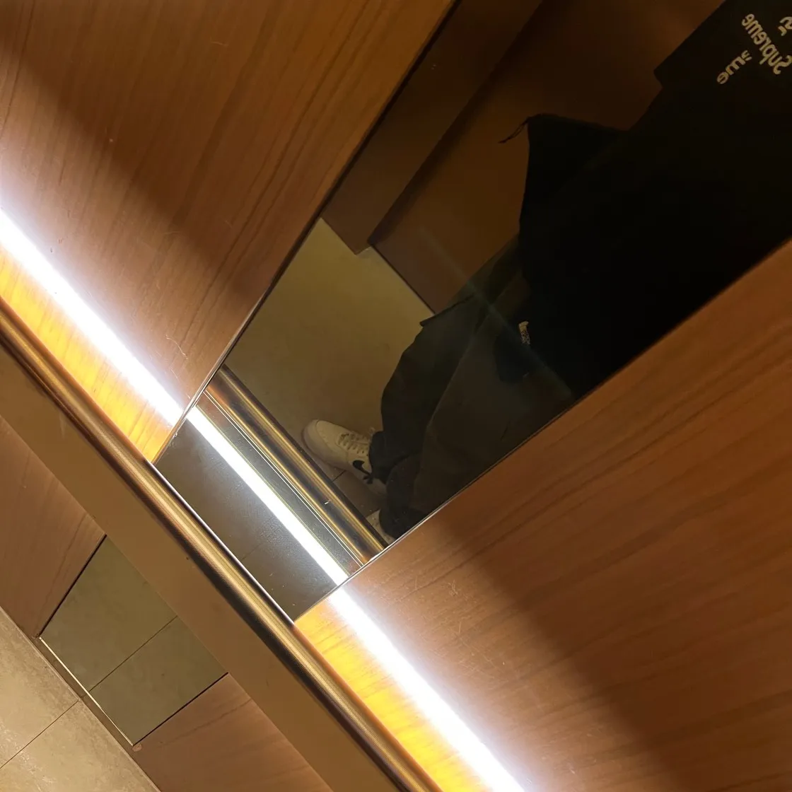 슈프림 크로스 박스로고 티셔츠 블랙 - 20FW thumbnail 9